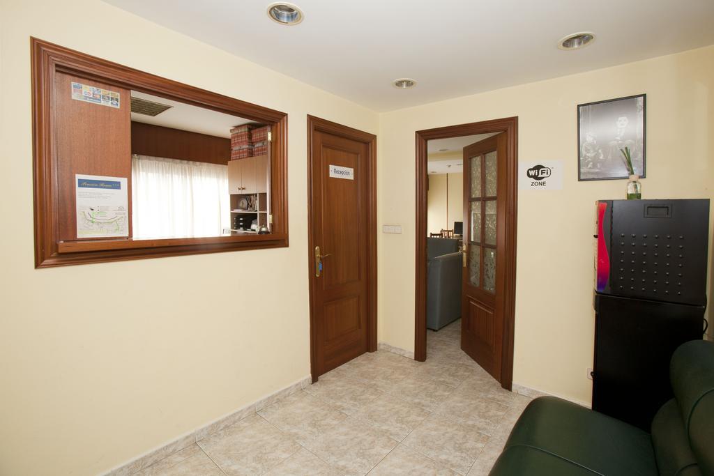 Hostal Roma A Coruña Exteriör bild