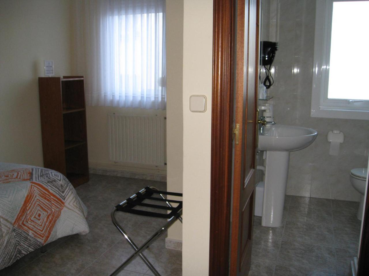 Hostal Roma A Coruña Exteriör bild