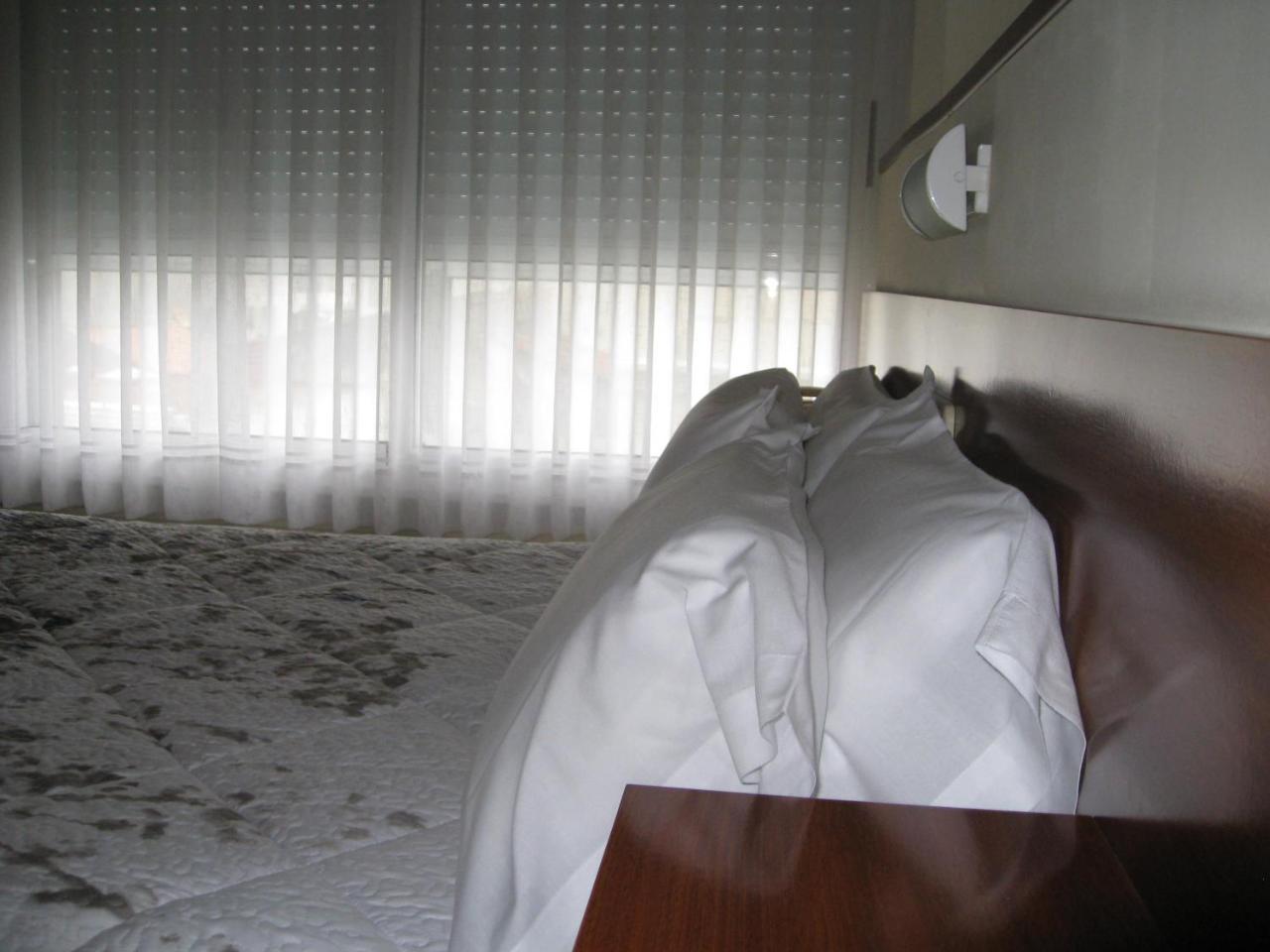 Hostal Roma A Coruña Exteriör bild
