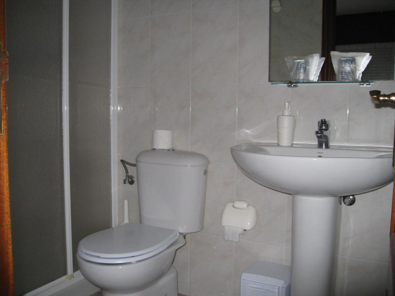Hostal Roma A Coruña Exteriör bild